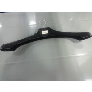 HANGER COAT BLACK -47.5CM -607